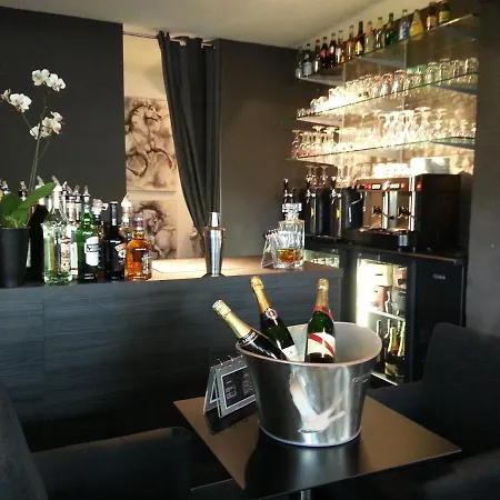 126号酒店 2*